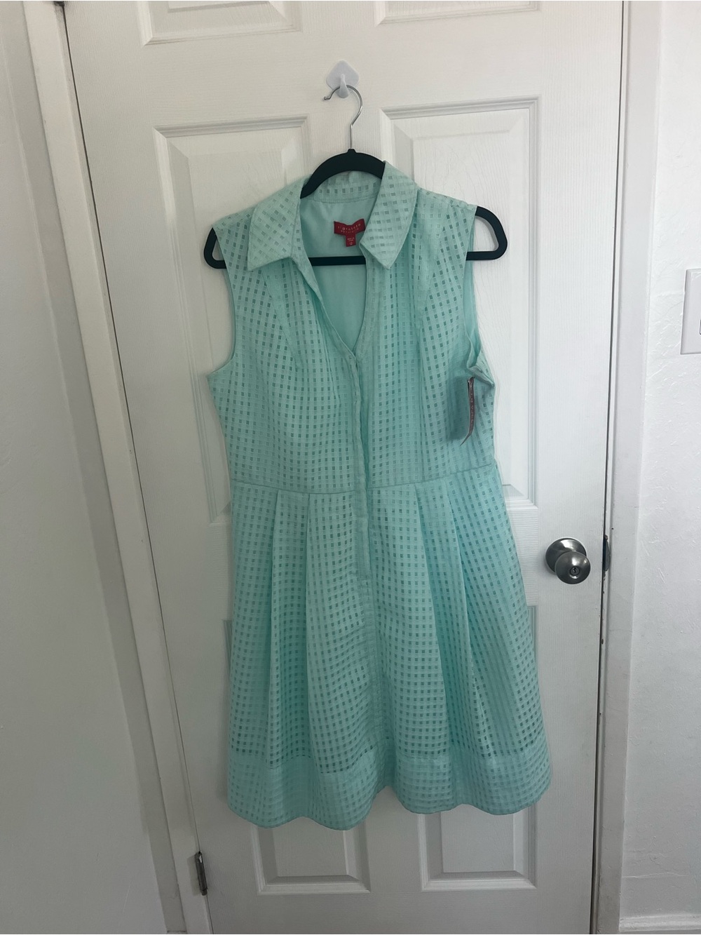 Signature by Sangria Mint Green Sleeveless Midi Dress